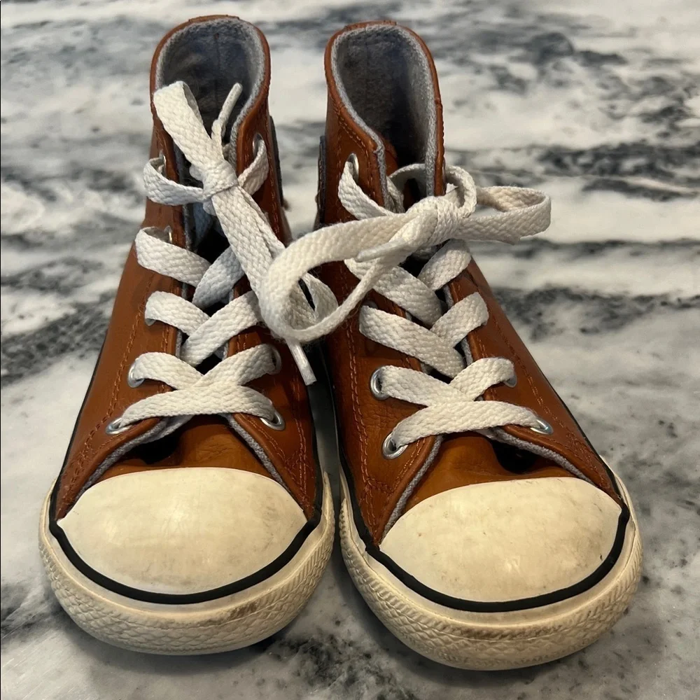 Converse stylish sneakers